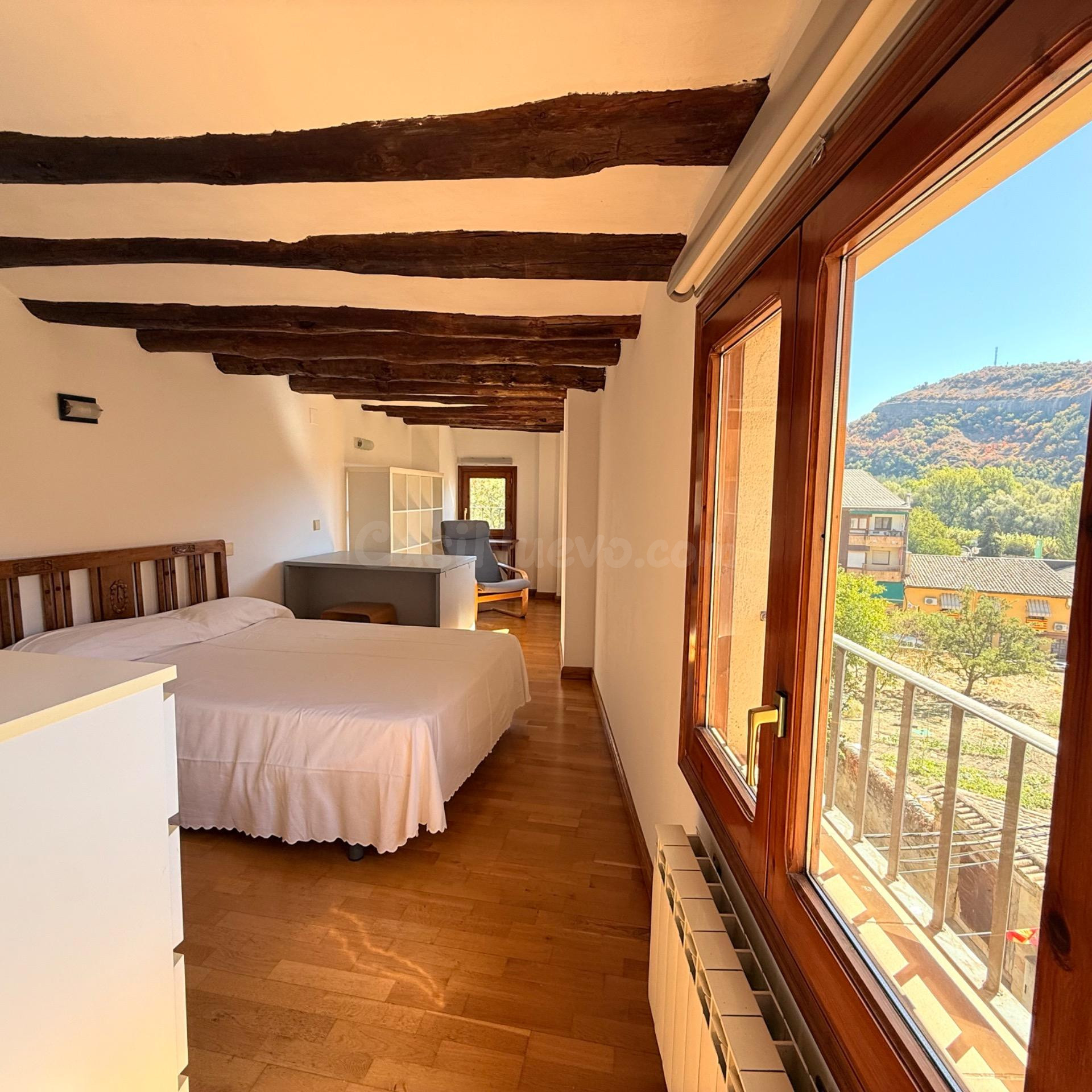 Apartamento de ensueño en Graus con vistas a la Peña - foto 4