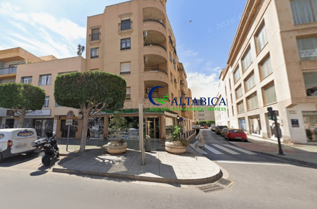 Piso en Venta en Roquetas De Mar Almería