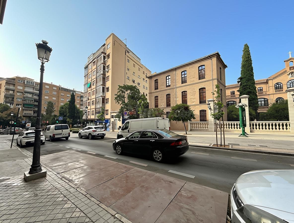 ALQUILER POR habitaciones GRAN CAPITÁN | 3 DORMITORIOS | HASTA JULIO DE 2027