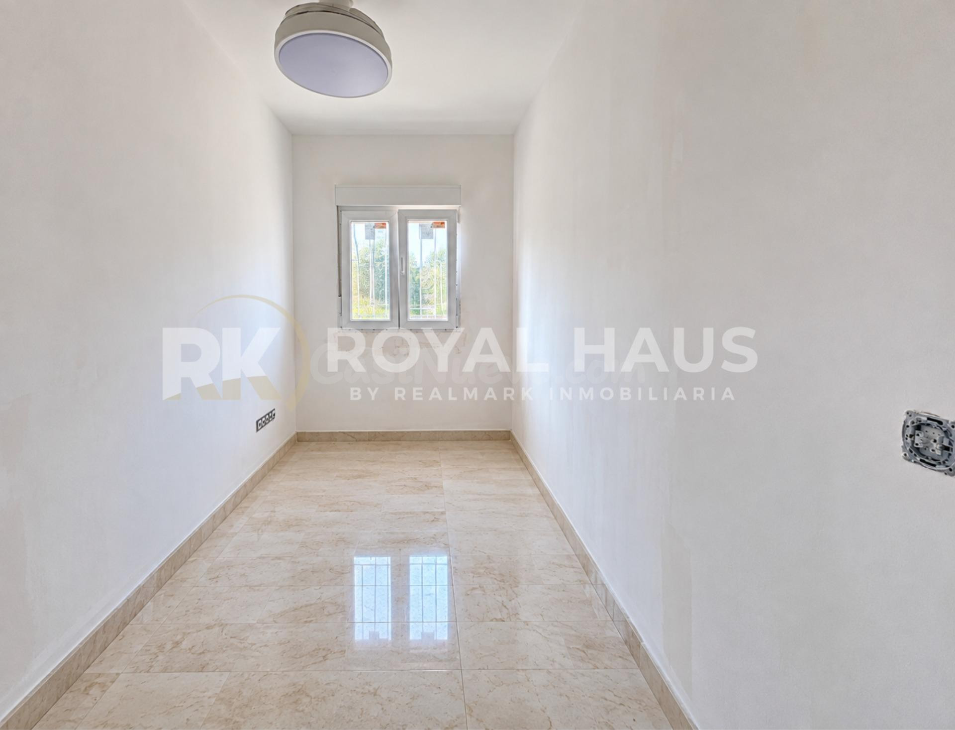 Finca rústica en Llucmajor con 6.404 m2 de terreno y viviend - foto 4
