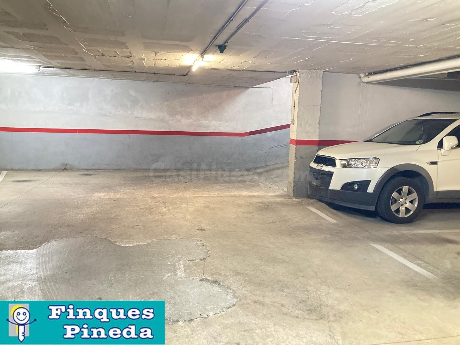PLAZA DE PARKING EN EL CENTRO DE PINEDA DE MAR