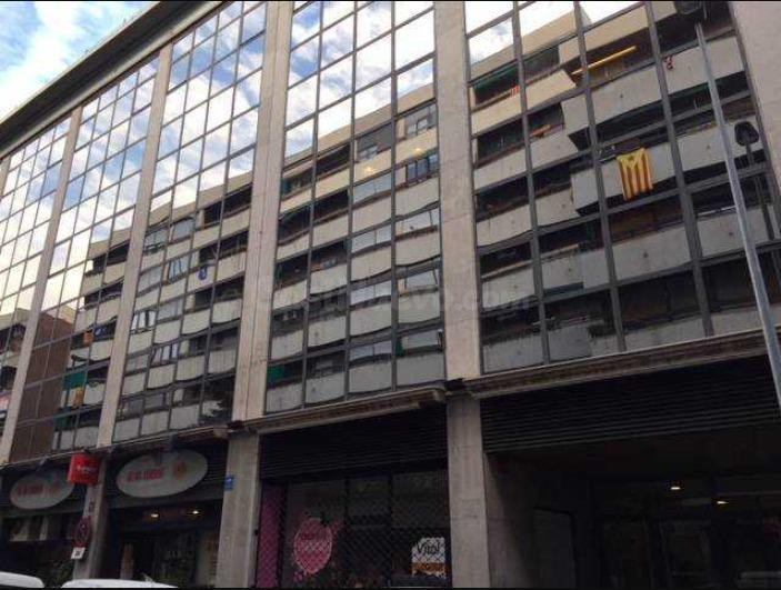 Local comercial 122m² en venta - Carretera de Vic