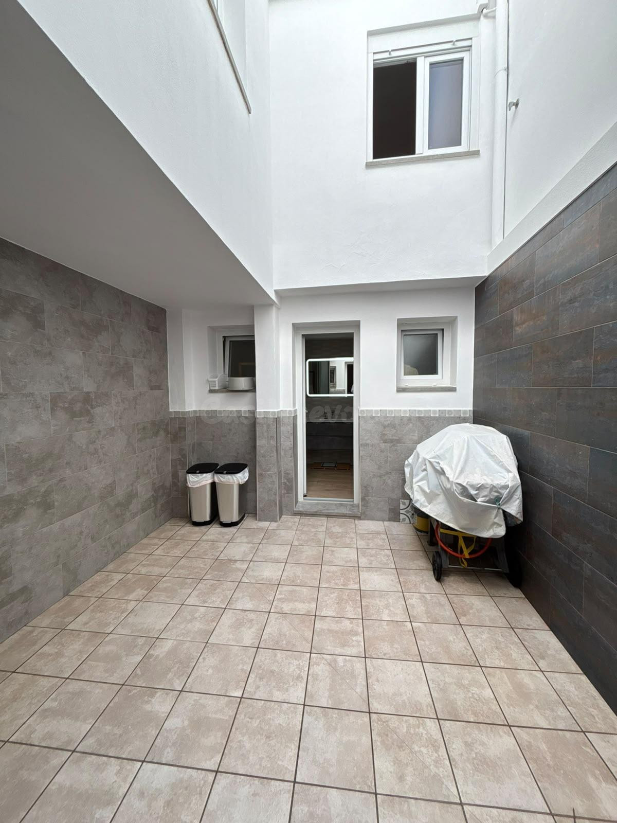 En venta adosado recién reformado en San Roque - foto 4