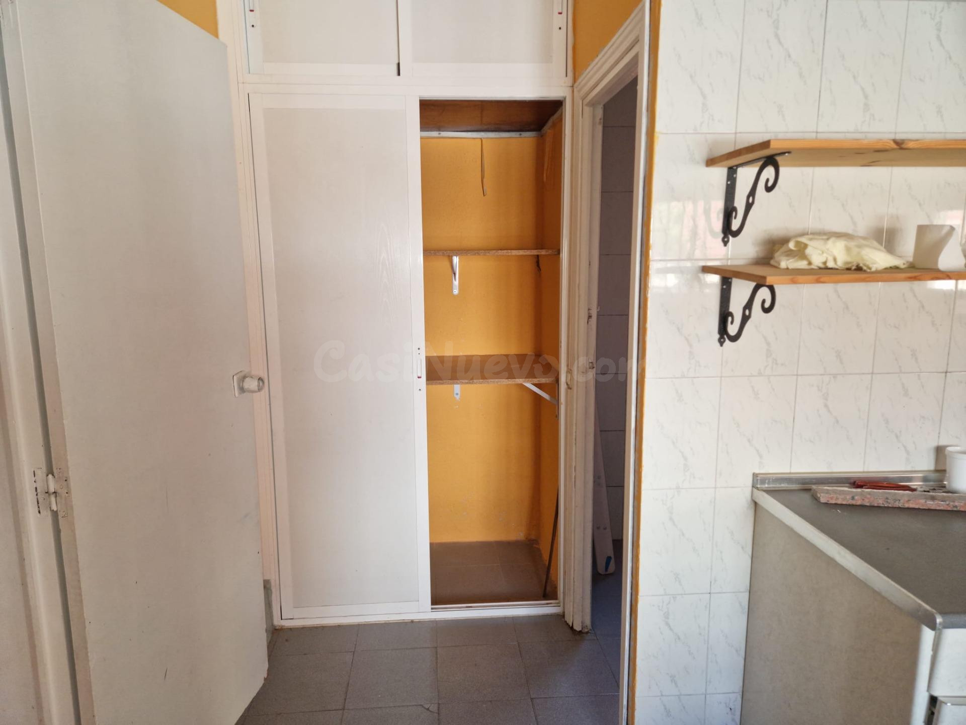 AOC VENDE EN EL CENTRO DE MOSTOLES, CASA EN PRIMERA PLANTA P - foto 3