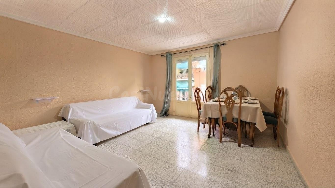 ¡ZONA CORAZÓN DE JESÚS, JUNTO A REINA VICTORIA¡  ¡PISO 3º REAL DE 3 DORMITORIOS DOBLES, 1 BAÑO Y BALCÓN¡