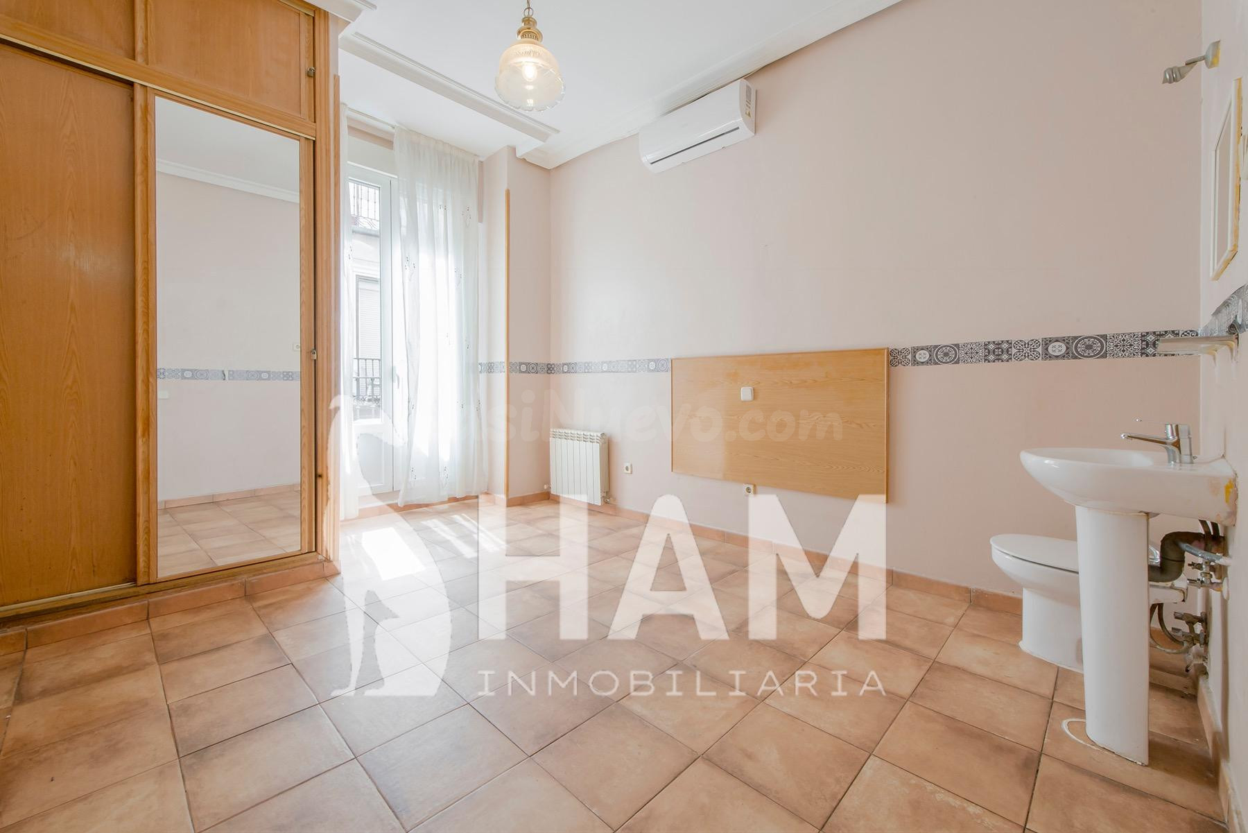 Piso 6 habitaciones 151m² en venta - San Nicasio - foto 2