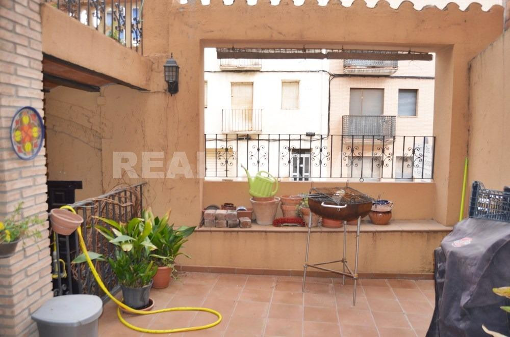 CASA EN VENTA – ACTUALMENTE ALQUILADA – IDEAL PARA INVERSORE - foto 2