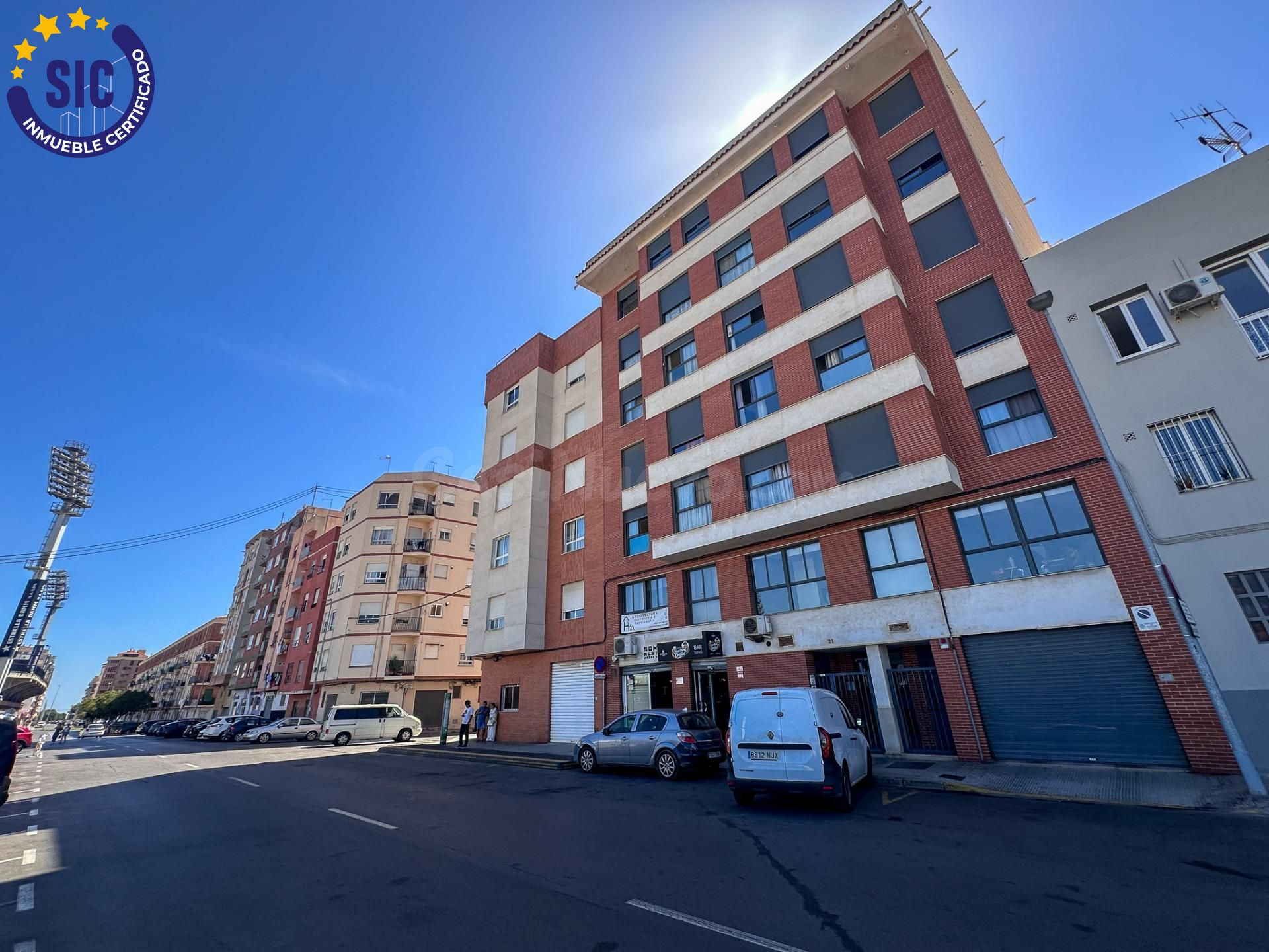 Piso de 2 habitaciones, garaje y trastero en la zona Norte d - foto 3