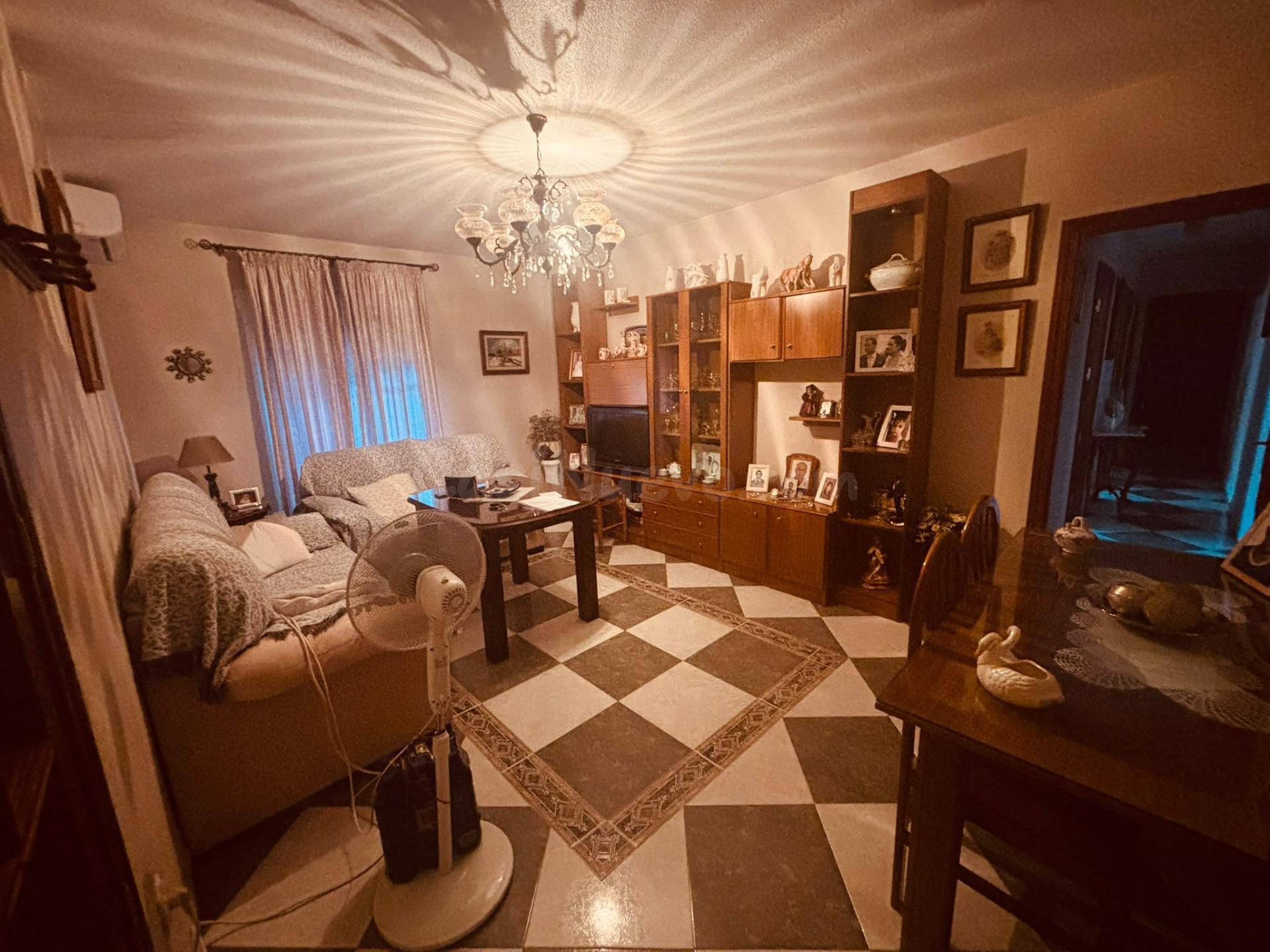 Amplio y Acogedor Piso en el Corazón de Aguilar de la Frontera por solo €73,000