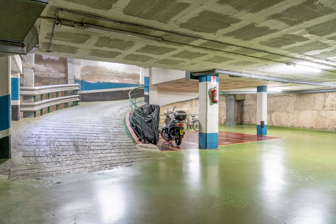 Parking 10m² en alquiler - Barcelona