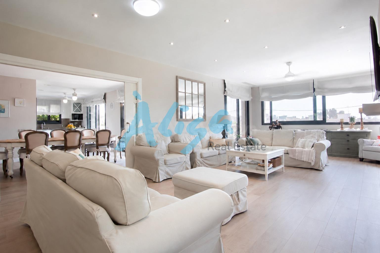Una casa para vivirla — Montemar, Castelldefels