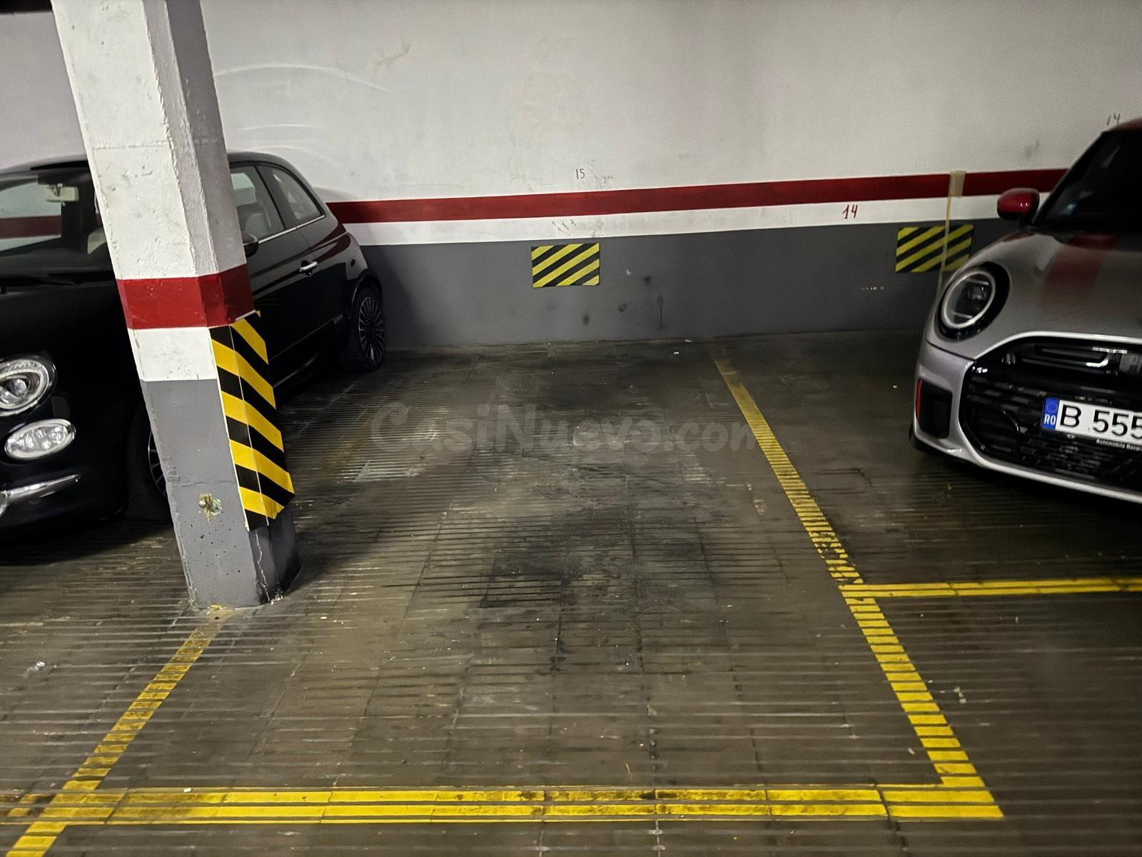 Plaça de parking - C/Santa Perpètua (Lesseps)
