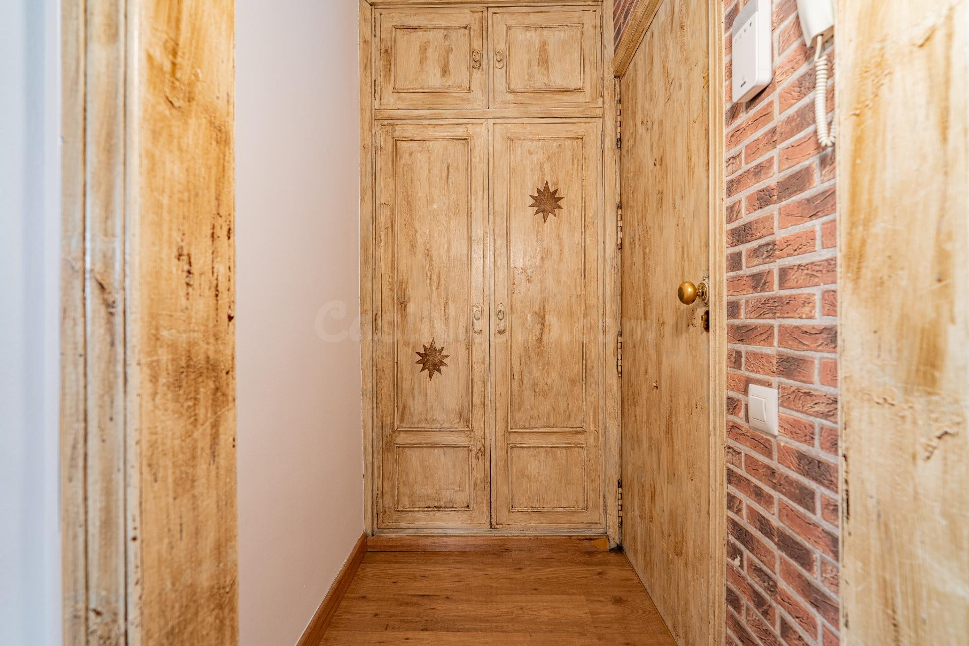 Luminoso piso de 3 dormitorios, con orientación suroeste. - foto 4