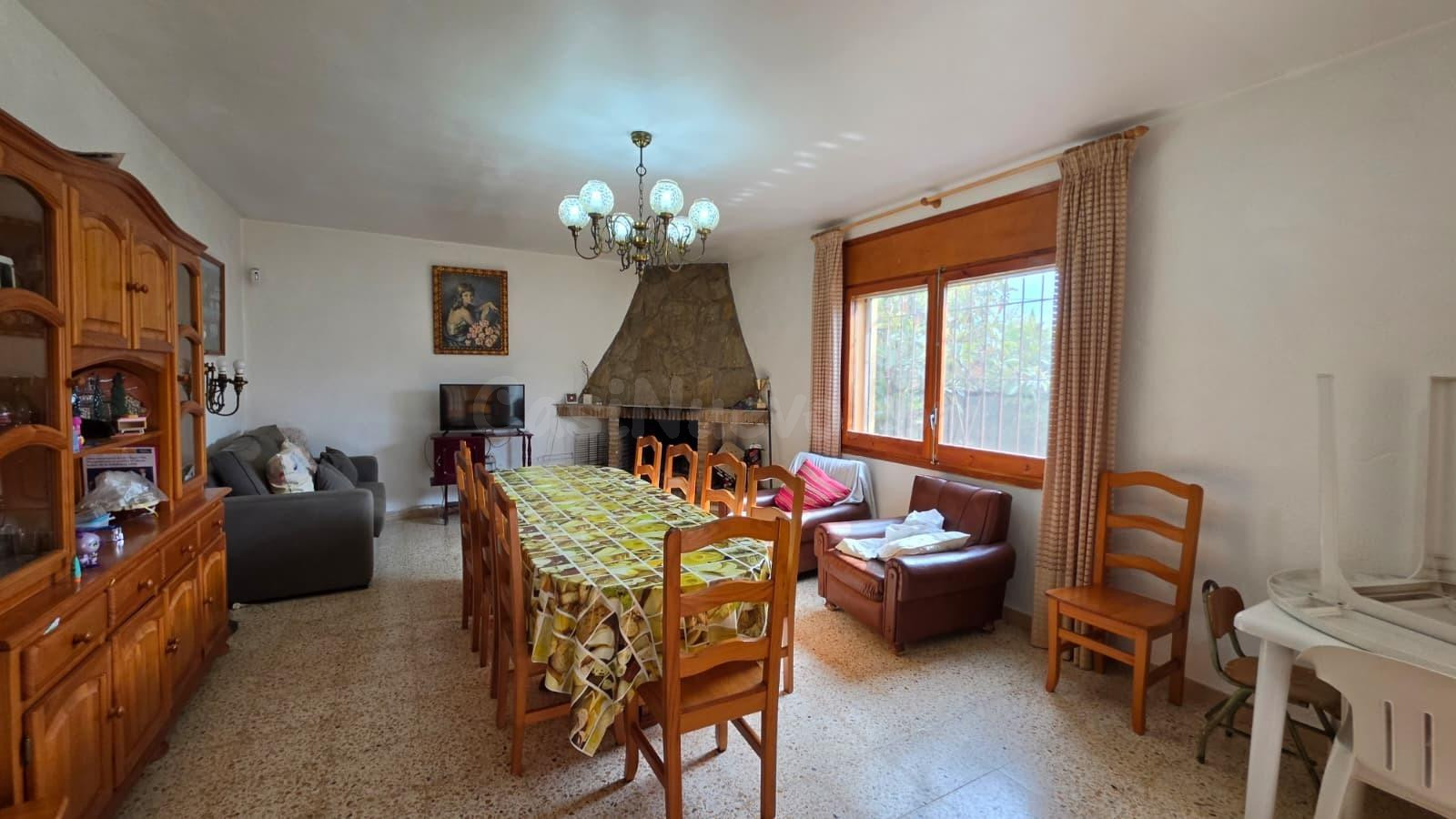Casa unifamiliar en planta baja con piscina y parcela de 800 - foto 4