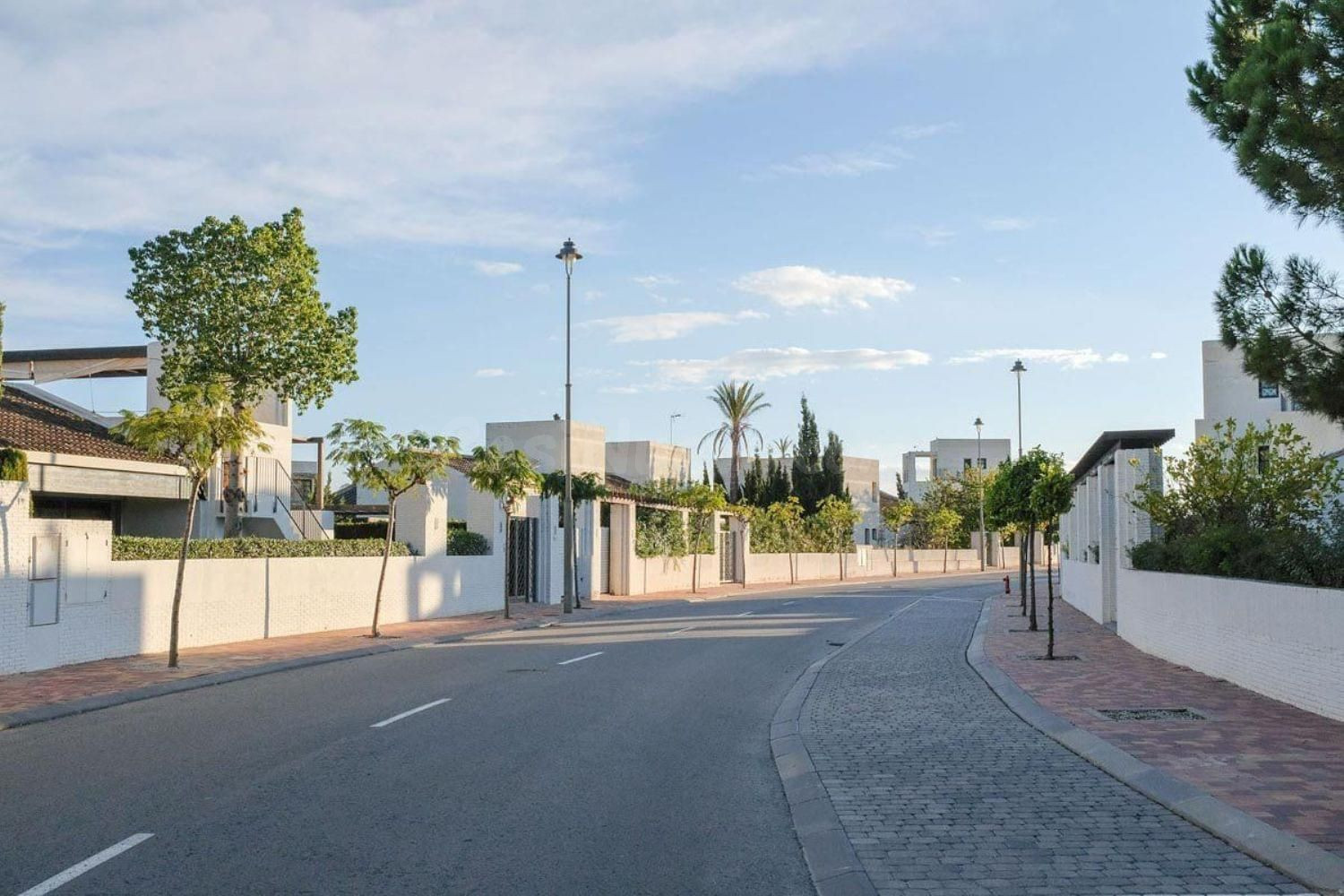 Villa 4 habitaciones 100m² en venta - Jerónimo Y Avileses - foto 2