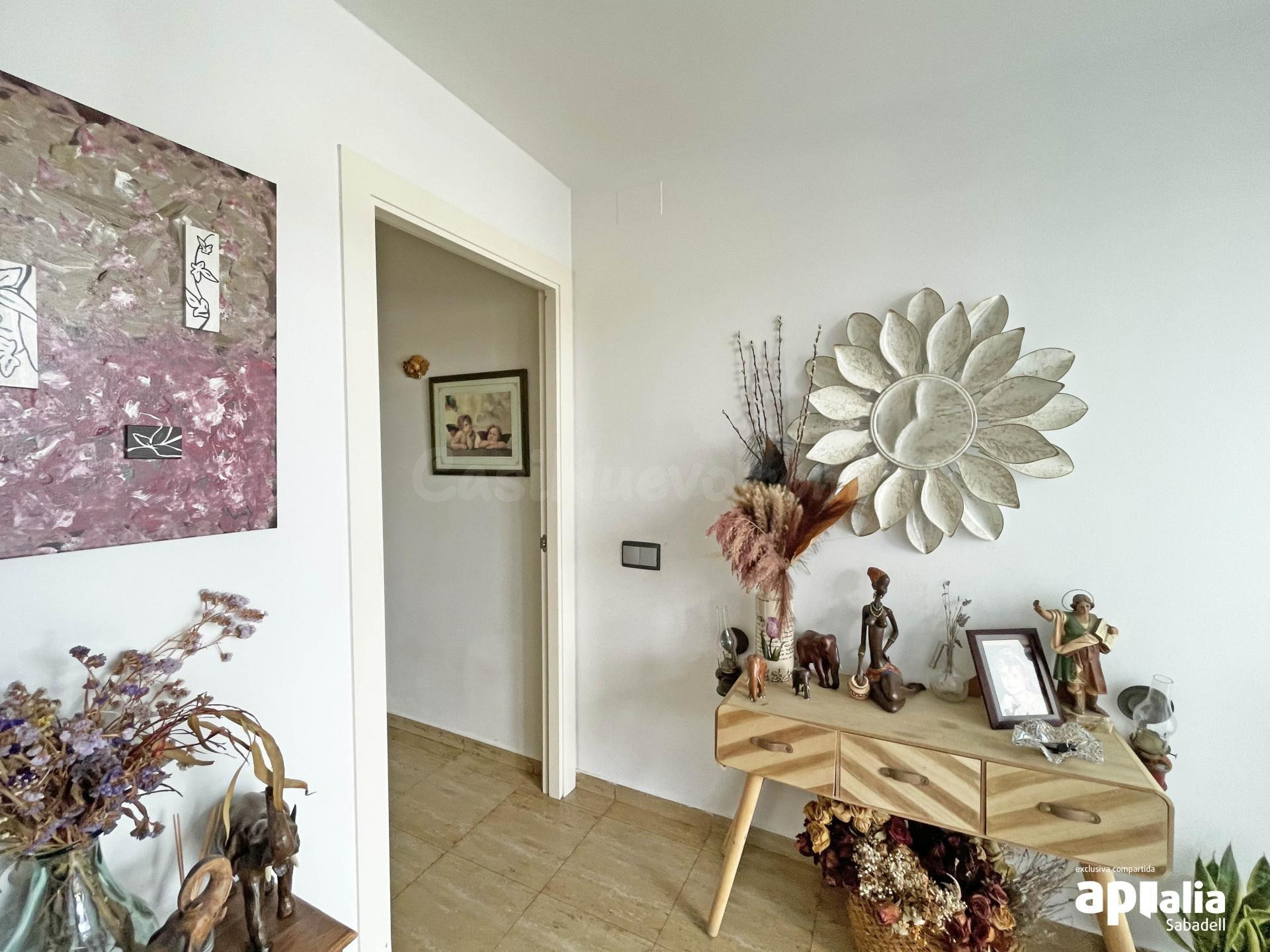 Magnífica casa en venta en Ca N'Oriach, Sabadell - foto 4