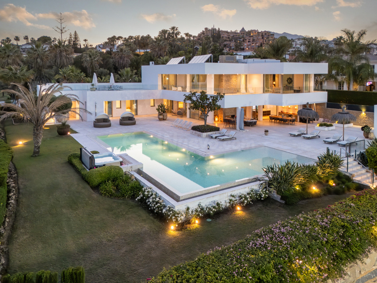 Chalet 7 habitaciones 676m² en venta - Marbella