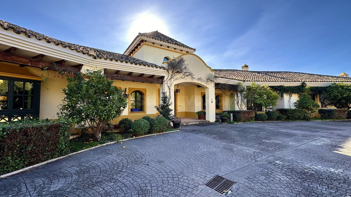 Chalet 6 habitaciones 980m² en venta - Costa del Sol