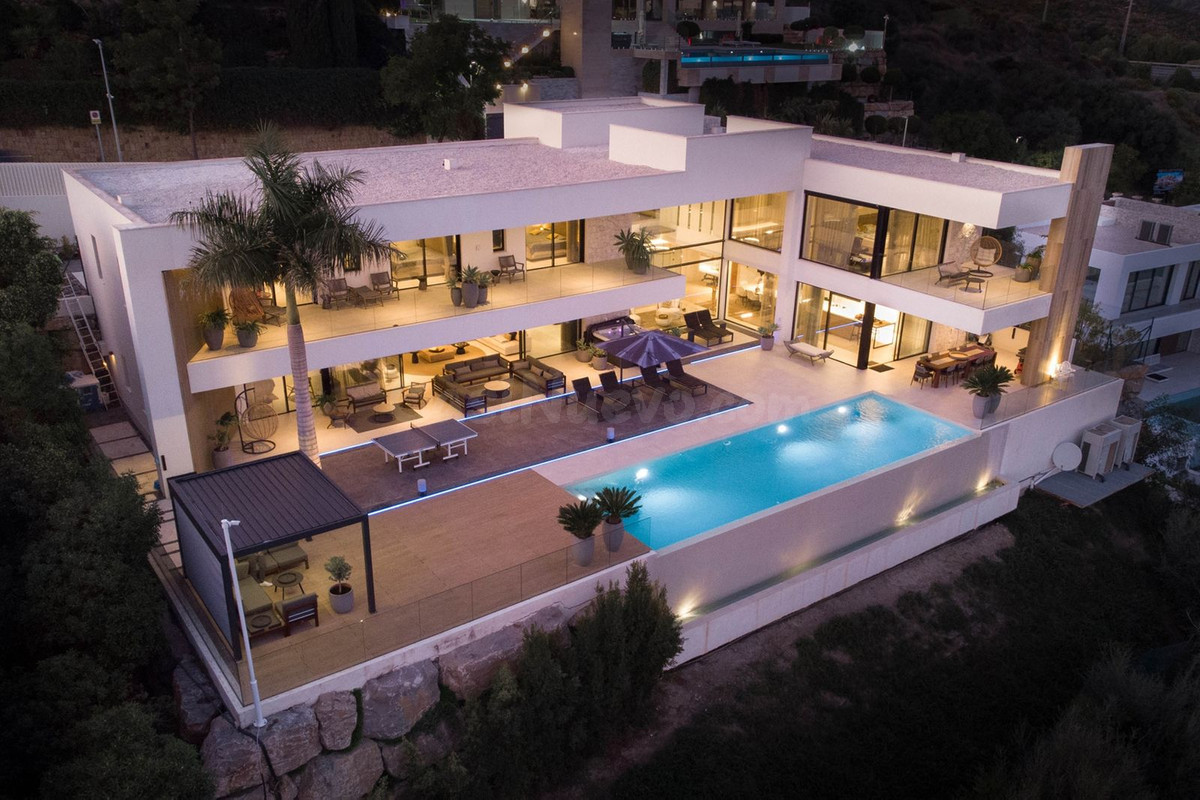 Chalet 5 habitaciones 616m² en venta - Costa del Sol - foto 2