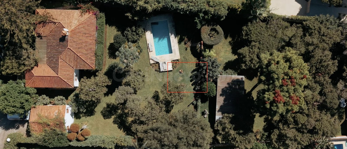 Parcela 1814m² en venta - Marbella