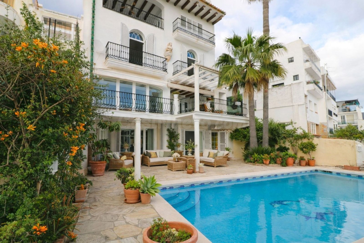 Adosado 4 habitaciones 499m² en venta - Riviera del sol