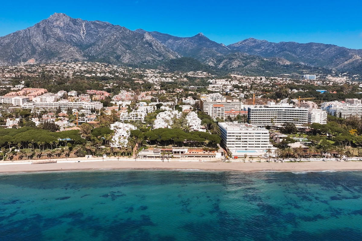 Ático Dúplex 3 habitaciones 172m² en venta - Altos de Estepona