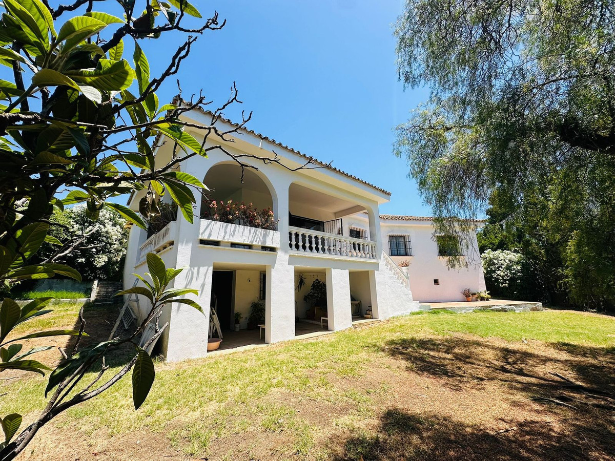 Chalet 3 habitaciones 338m² en venta - Costa Del Sol
