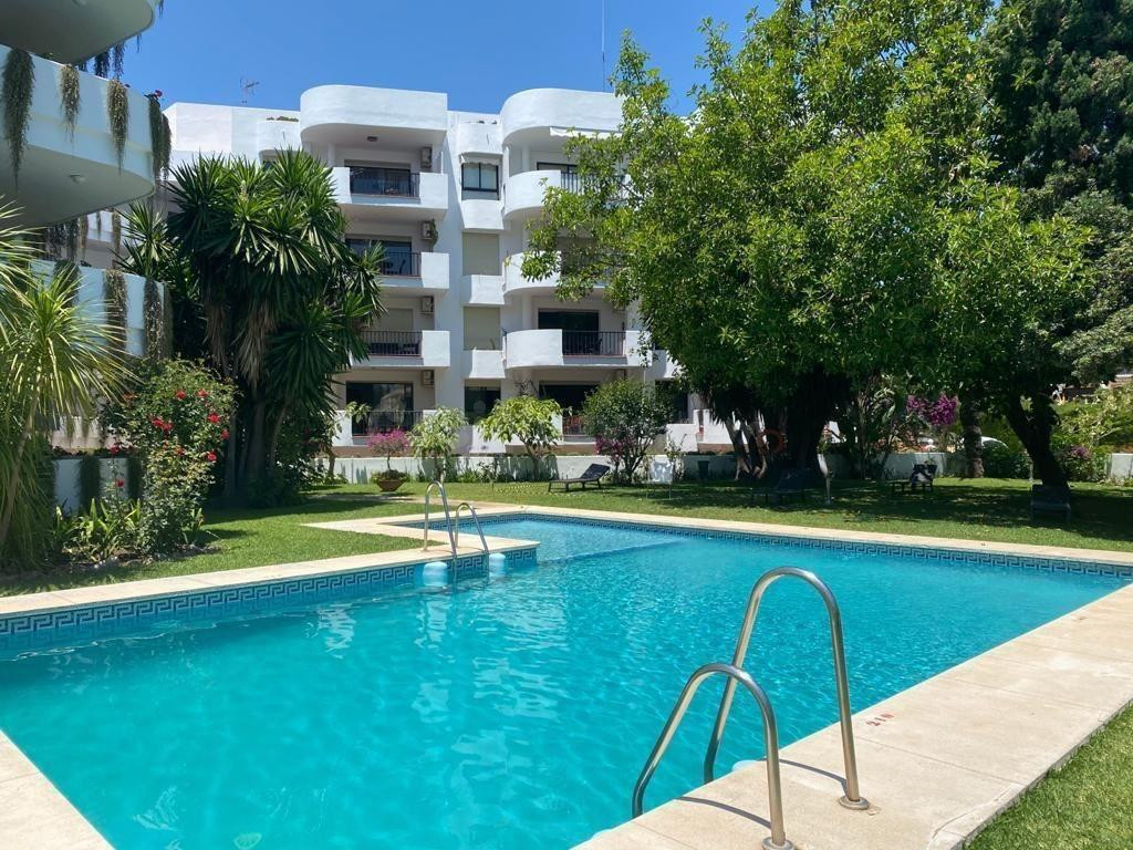 Apartamento 2 habitaciones 199m² en alquiler - Nueva Andalucía