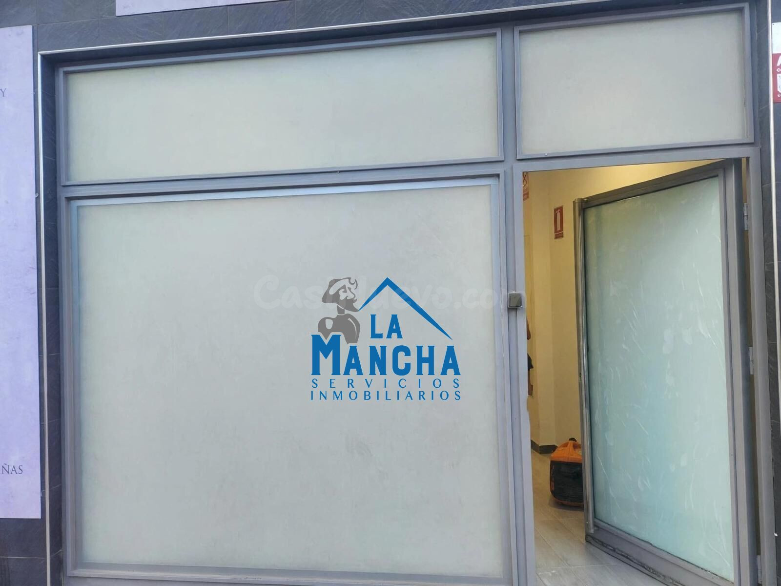 *105.000€* INMOBILIARIA LA MANCHA VENDE LOCAL EN CARRETERA DE JAEN DE ALBACETE.