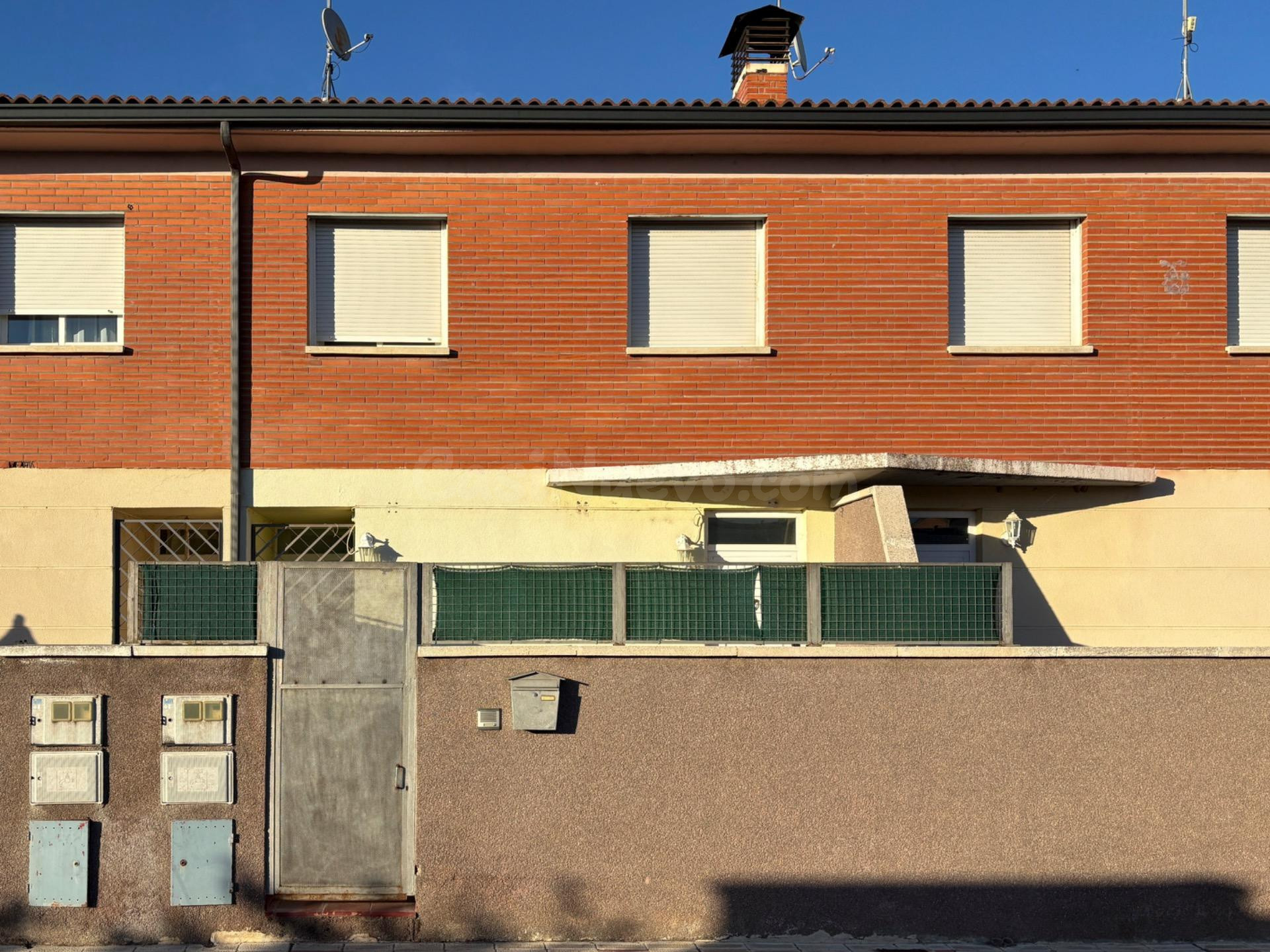 En venta Chalet adosado unifamiliar en Santovenia de Pisuerga