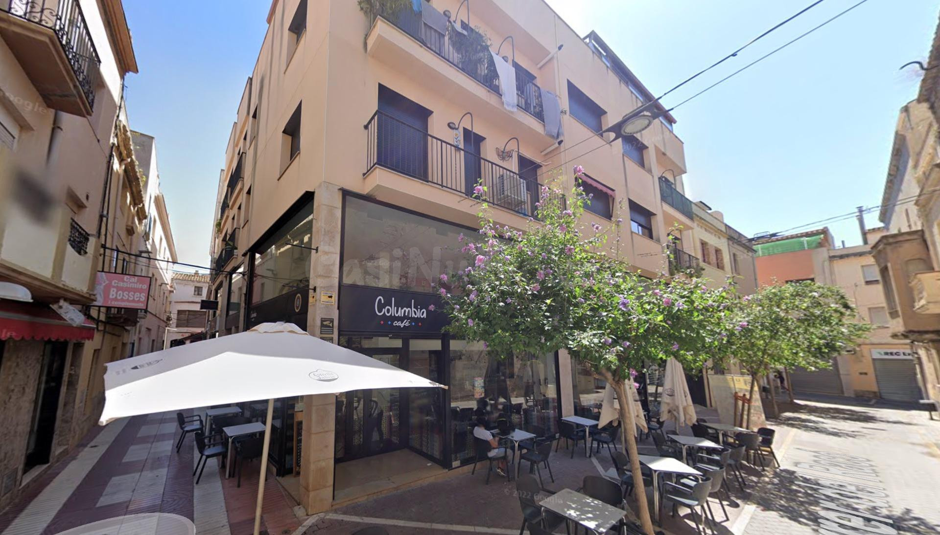 Oportunidad para inversores en El Vendrell: Piso de 75 m2 co