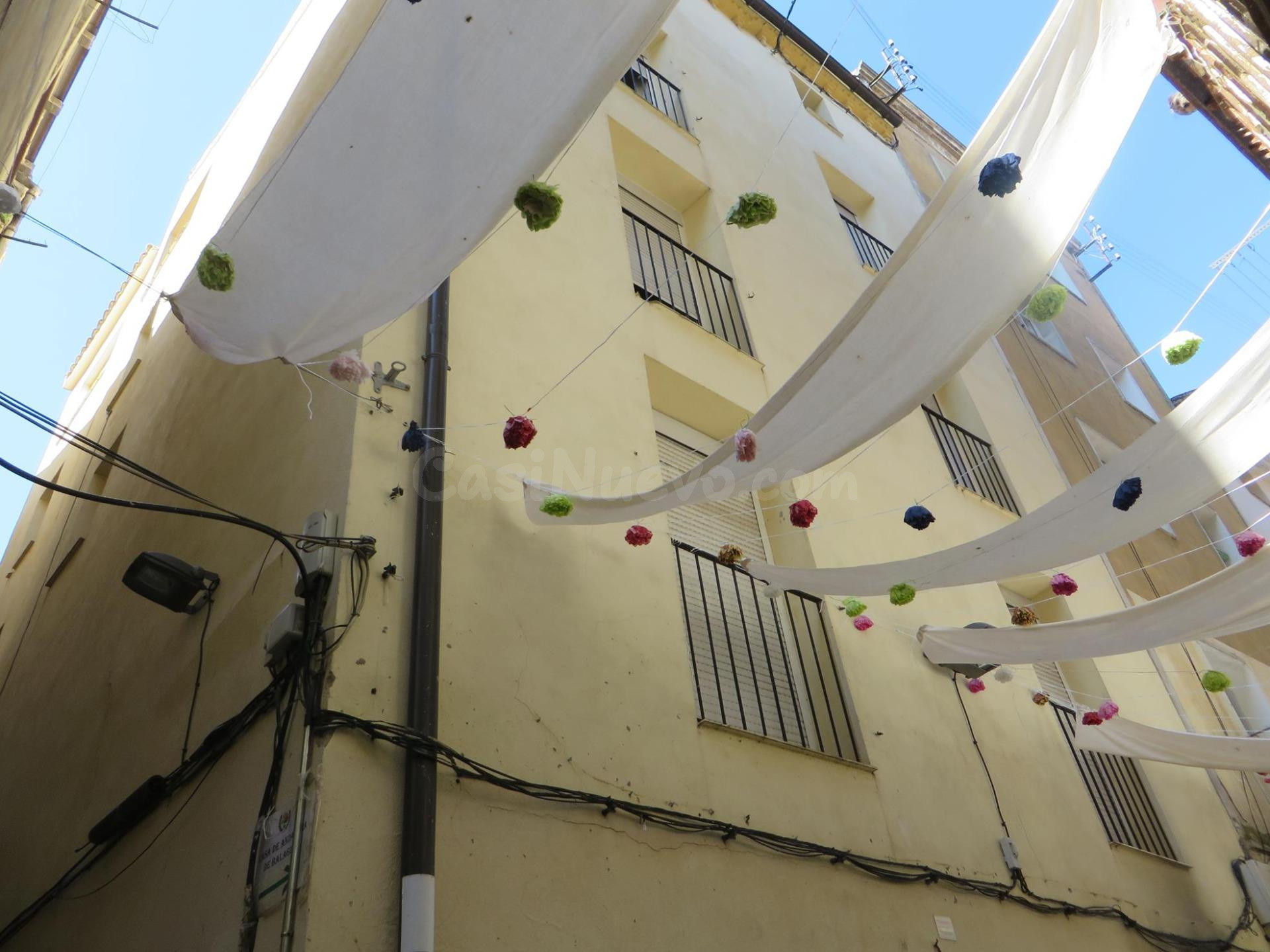 Oportunidad para inversores en Balaguer: Piso de 78 m2 con local de 15 m2 (Ocupado / Solo pago al contado)
