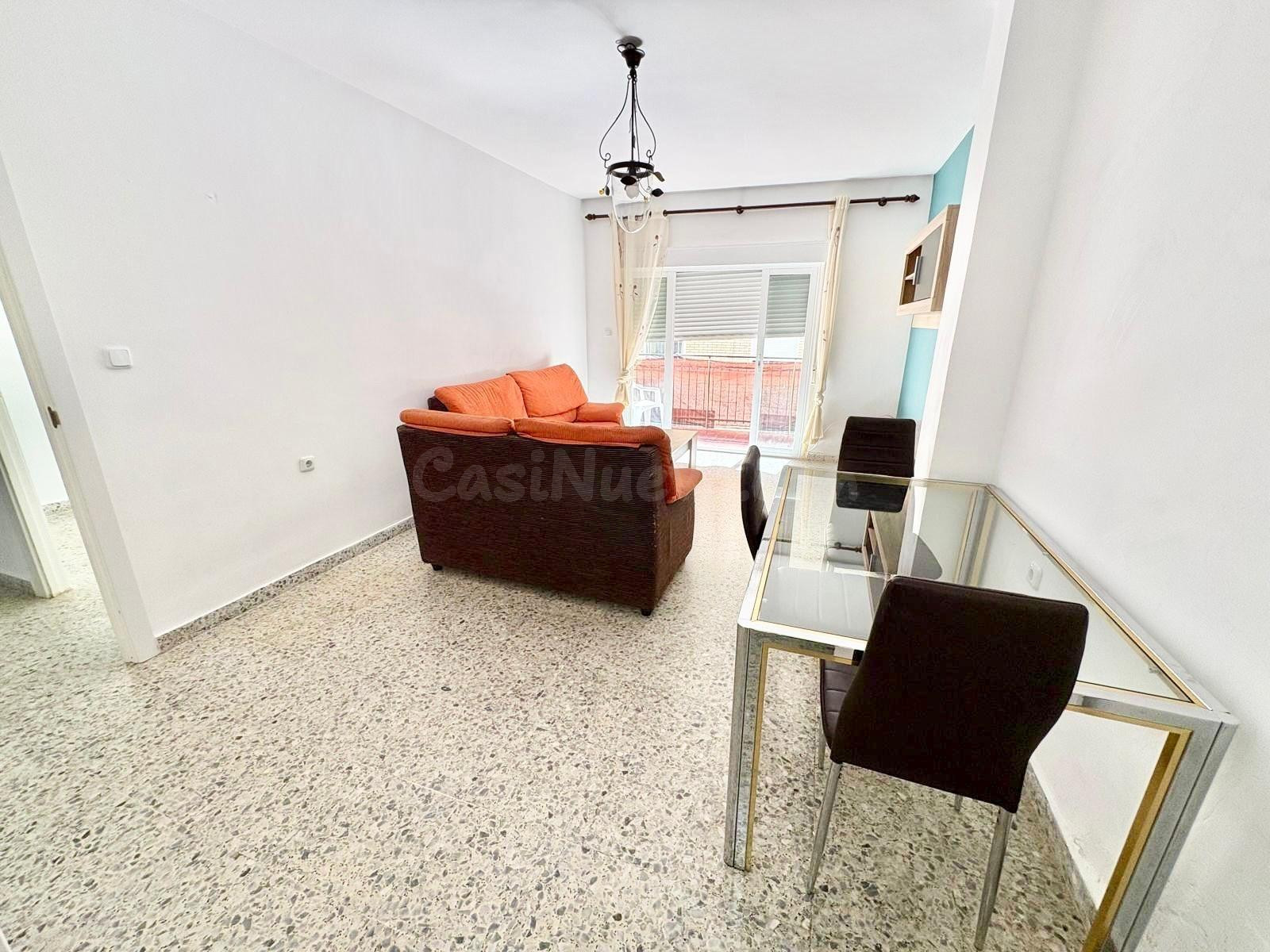 Piso de 3 habitaciones en el corazón de Salobreña - foto 2