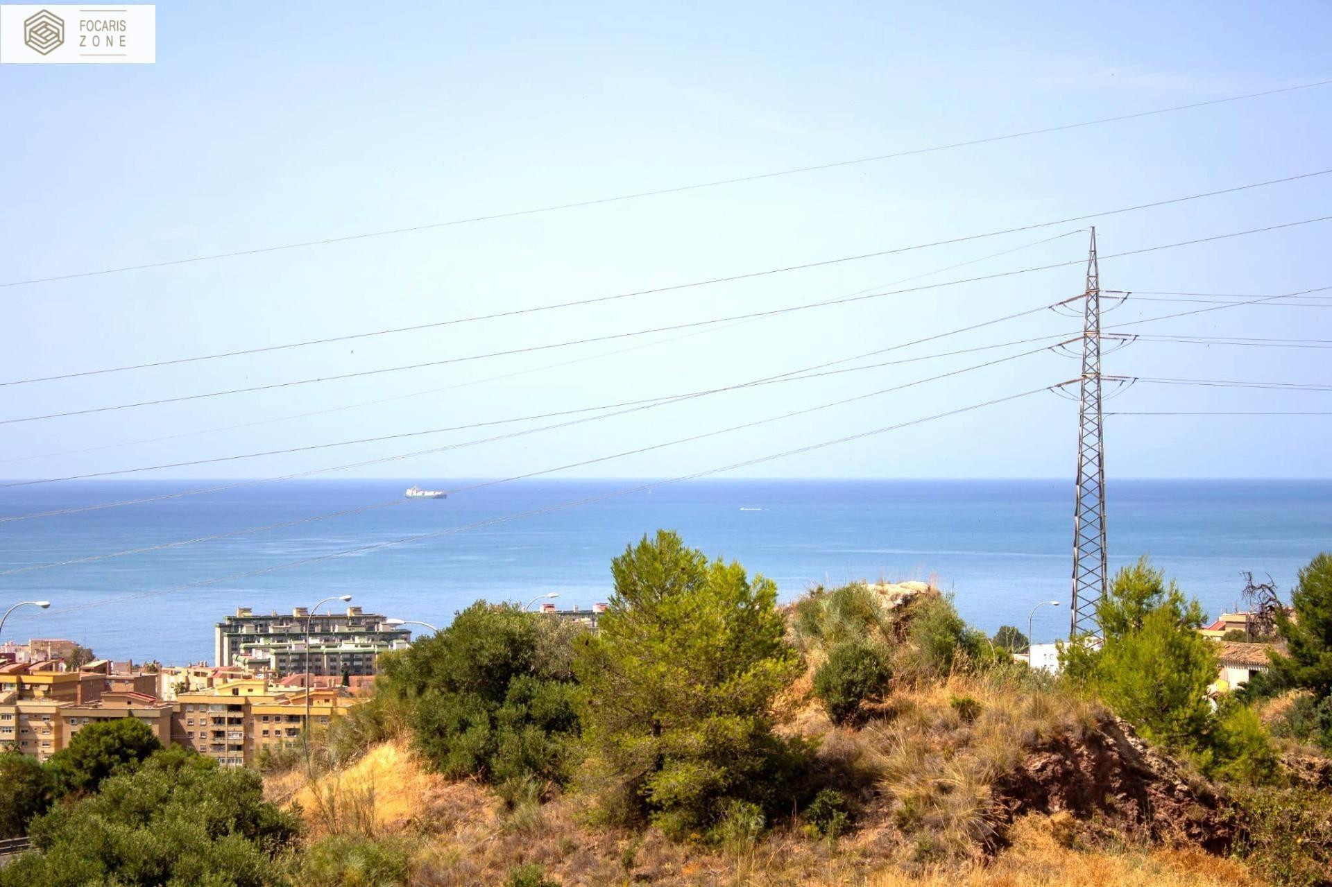 PRECIOSO CHALET PAREADO JUNTO AL MAR - foto 3