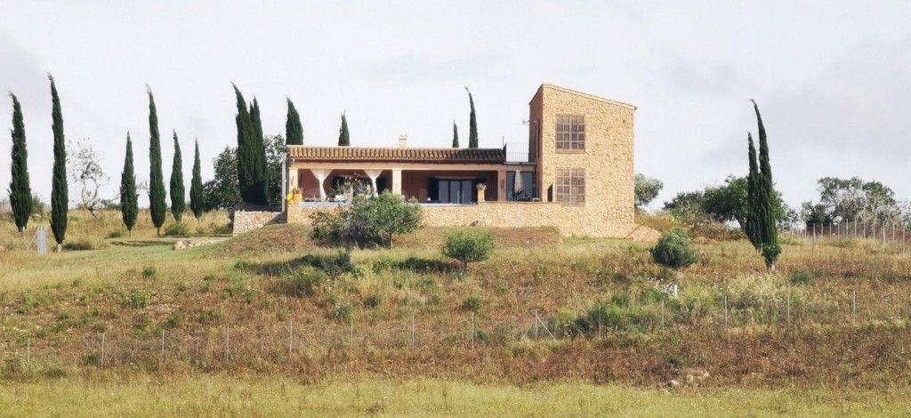 FINCA RUSTICA EN PARAJE DE PELÍCULA - foto 2