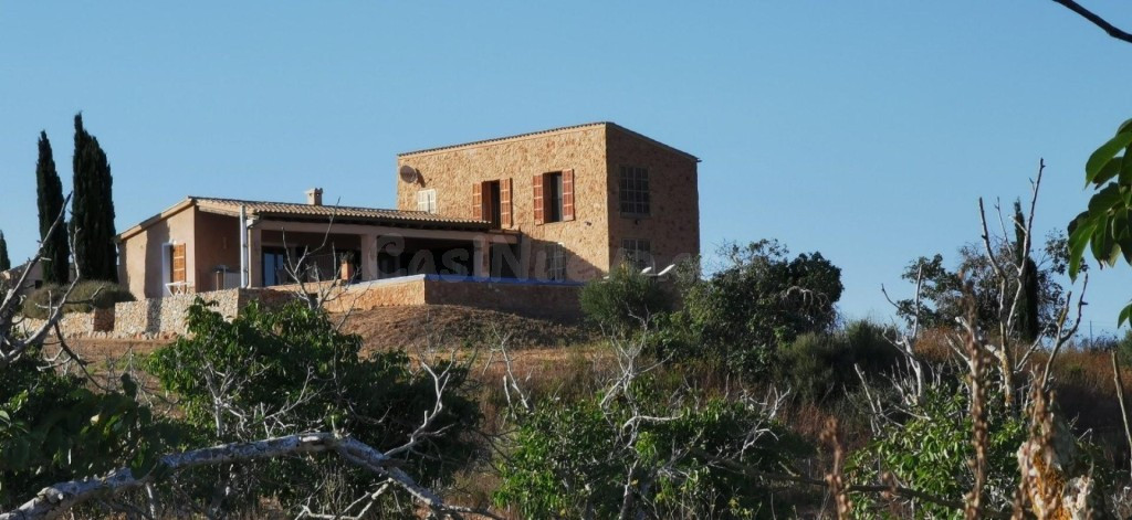 FINCA RUSTICA EN PARAJE DE PELÍCULA - foto 4