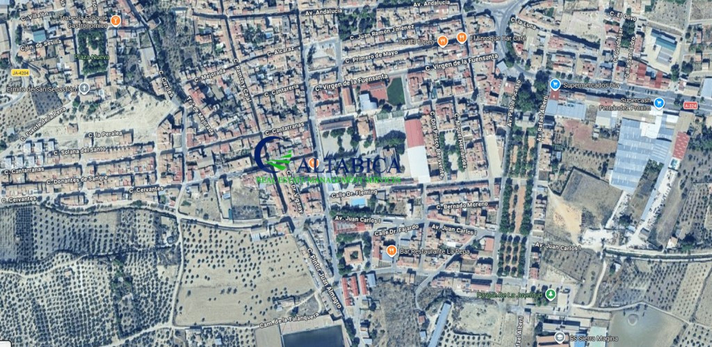 Piso en Venta en Huelma Jaén - foto 3