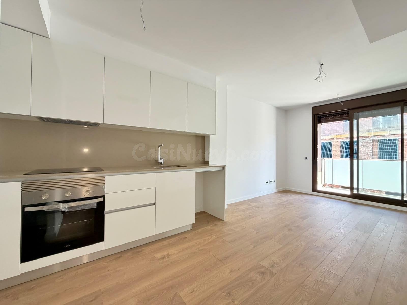 Tu nuevo hogar a estrenar en el Centre de Sabadell: 2 habitaciones, 2 baños, balcón, parking y trastero incluidos