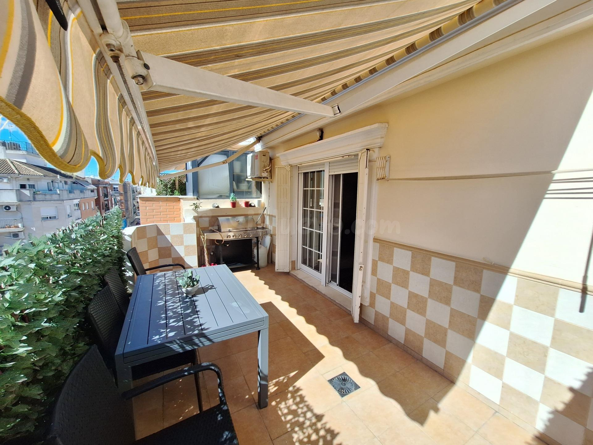 Exclusivo Ático Reformado en Alzira – Listo para Entrar a Vi - foto 2
