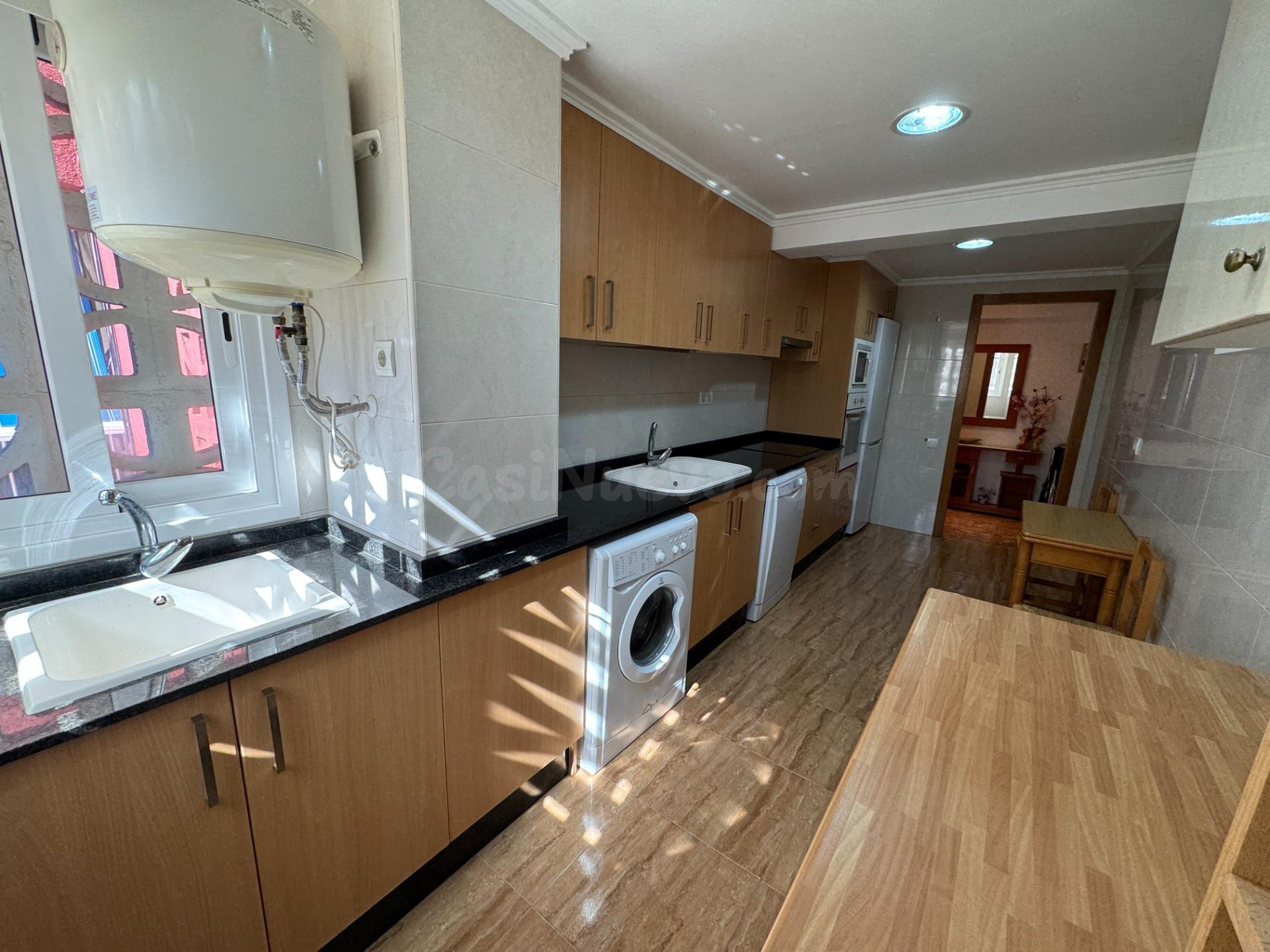 APARTAMENTO CON REFORMA INTEGRAL GRAN TERRAZA Y A ESCASOS ME - foto 4
