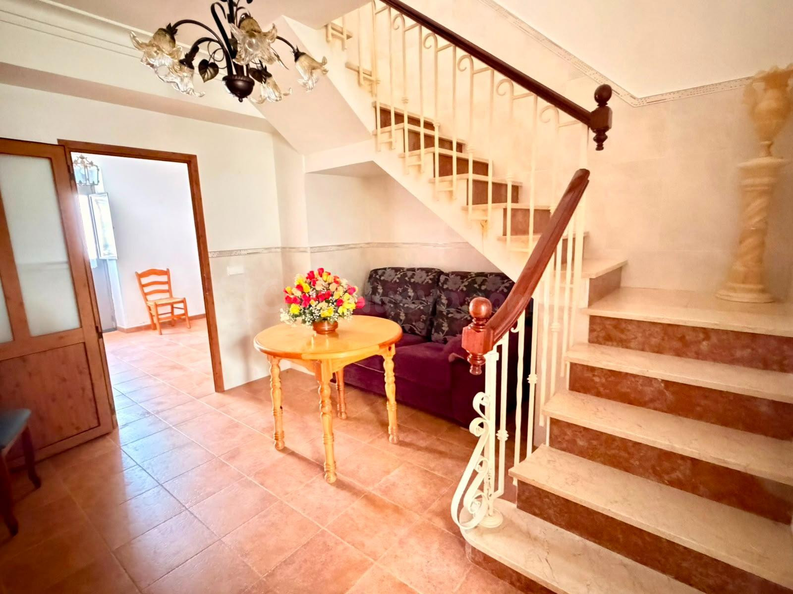 Casa Amplia en Humilladero - Ideal para Entrar a Vivir¡¡¡¡ - foto 2