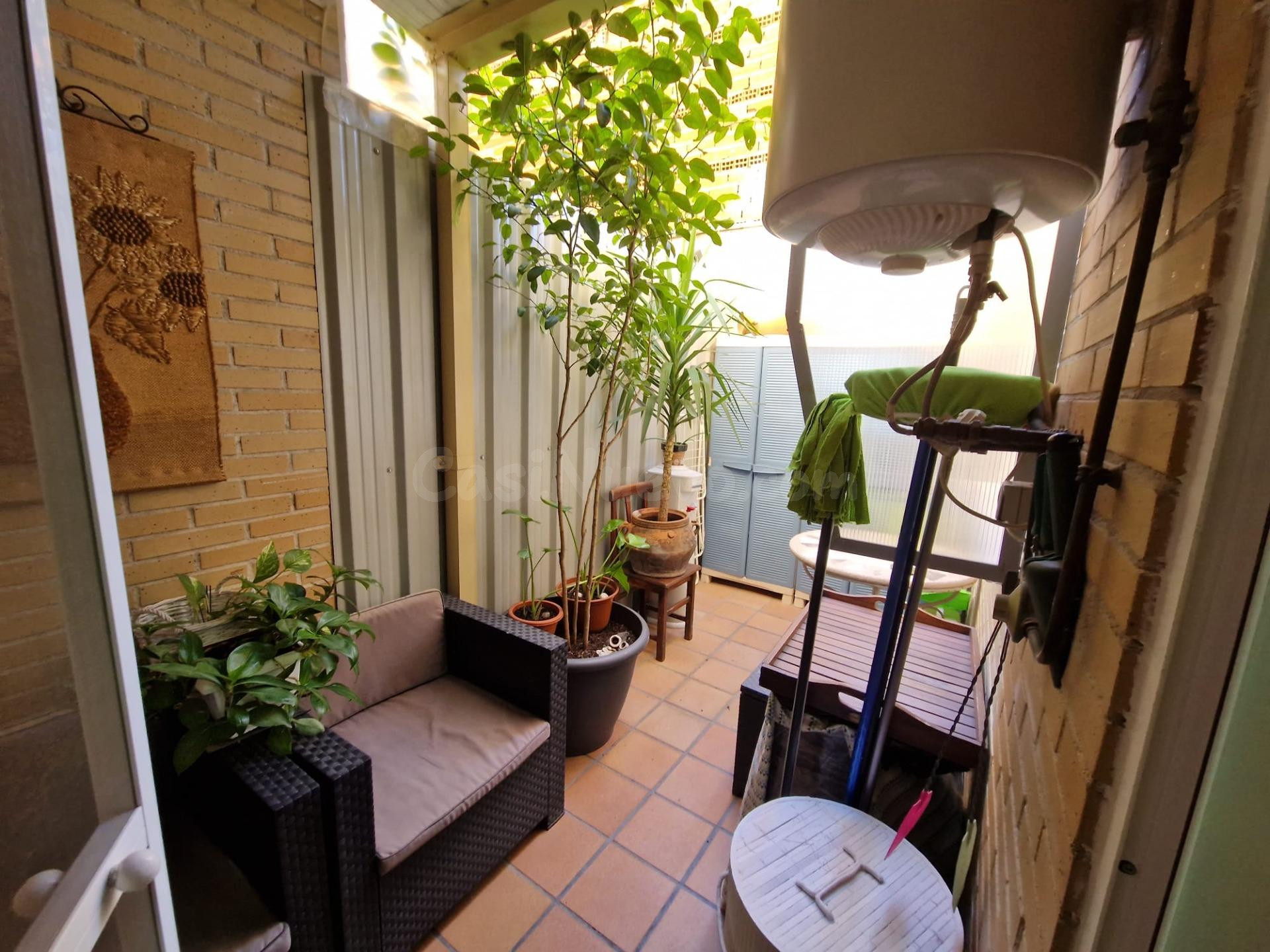 AOC VENDE PISO TOTALMENTE REFORMADO EN LOMINCHAR 2,HAB,2 BAÑOS, GARAJE Y TRASTERO.