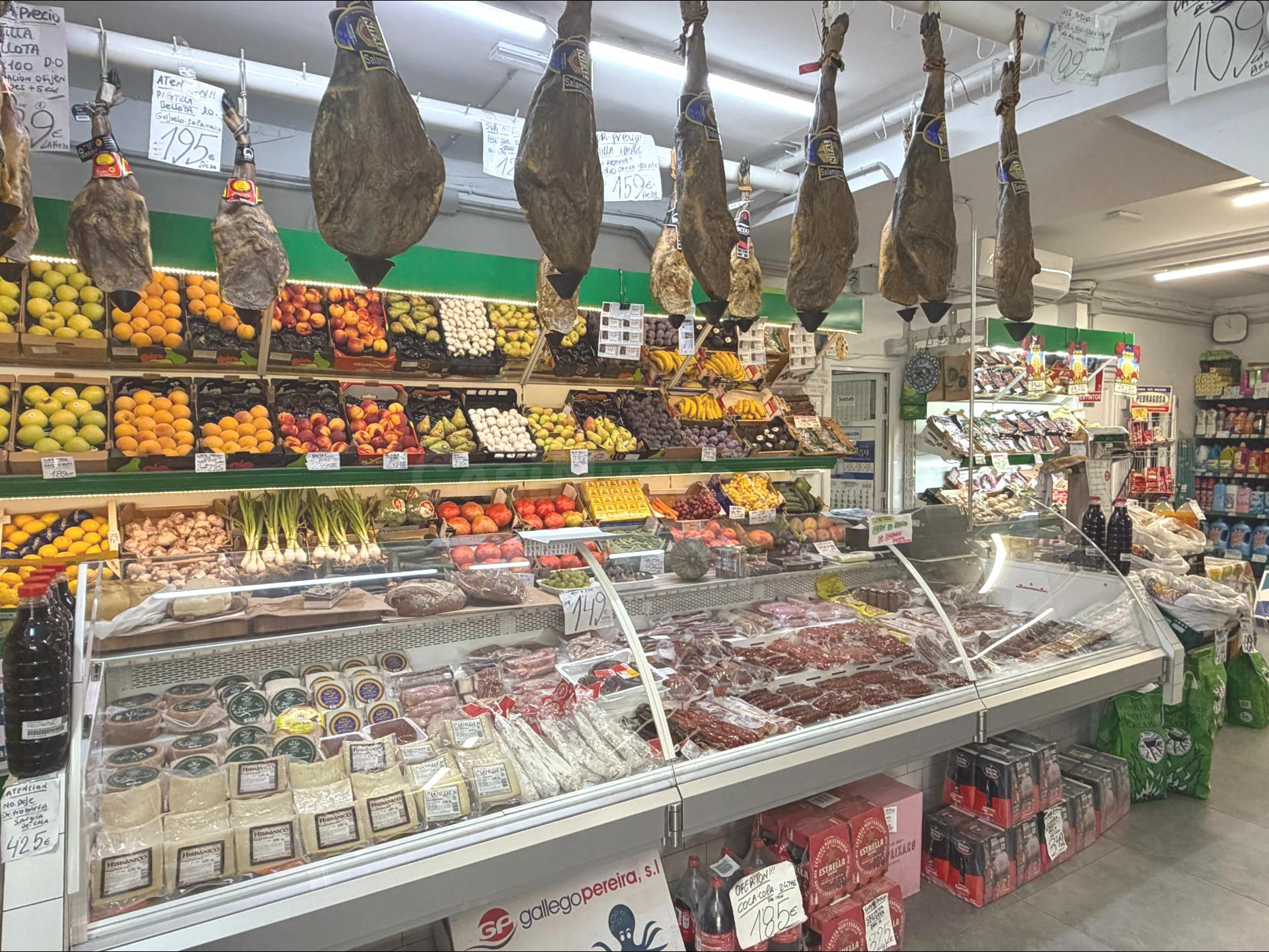 FRUTERIA / SUPERMERCADO EN TRASPASO