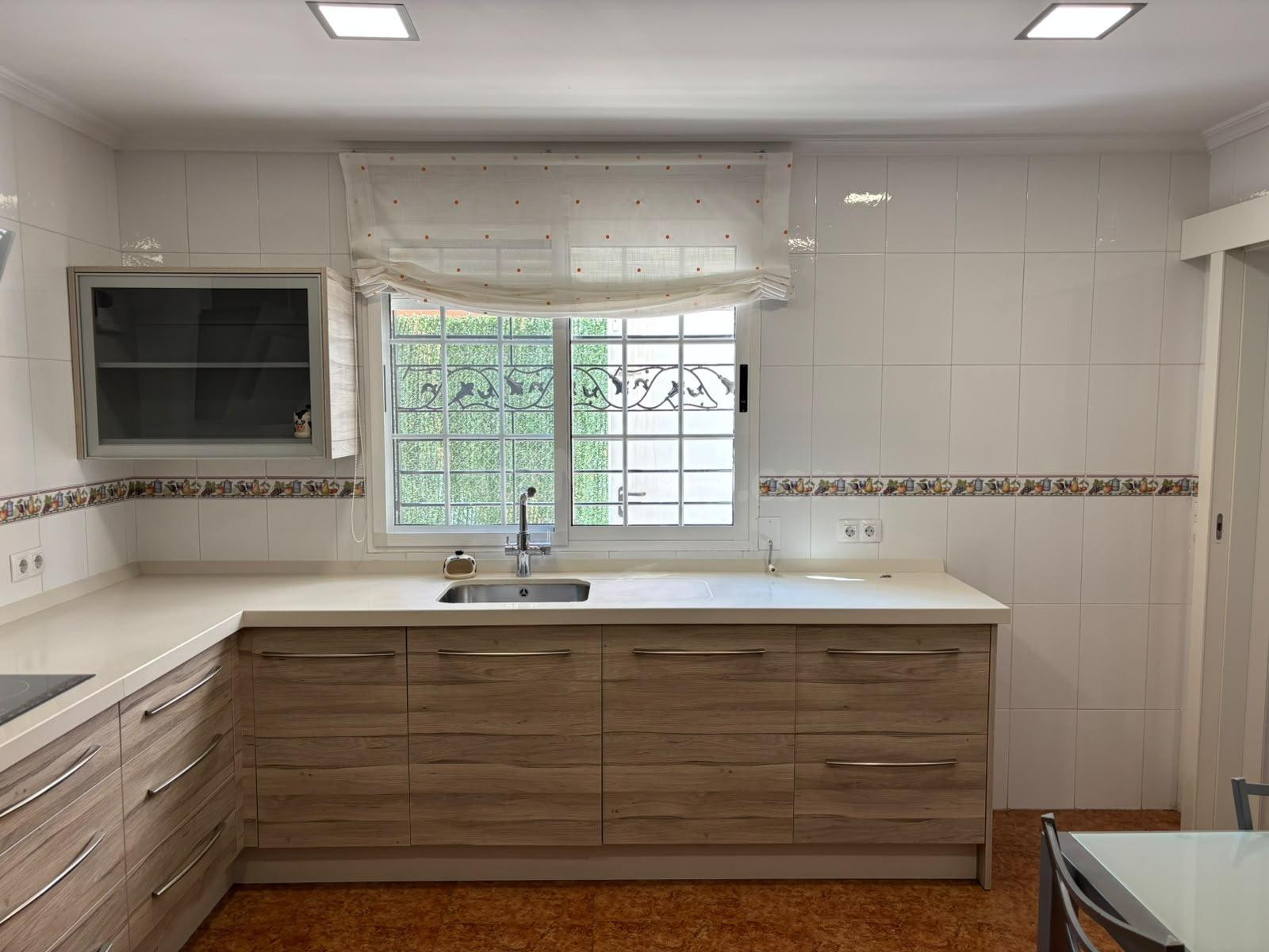 CHALET URBANIZACIÓN LOS VALIENTES - foto 4