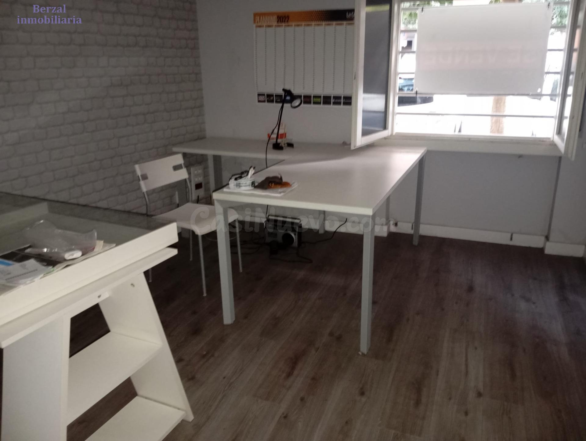 Amplio Local Comercial en Manzanera, Logroño - Ideal para Inversores