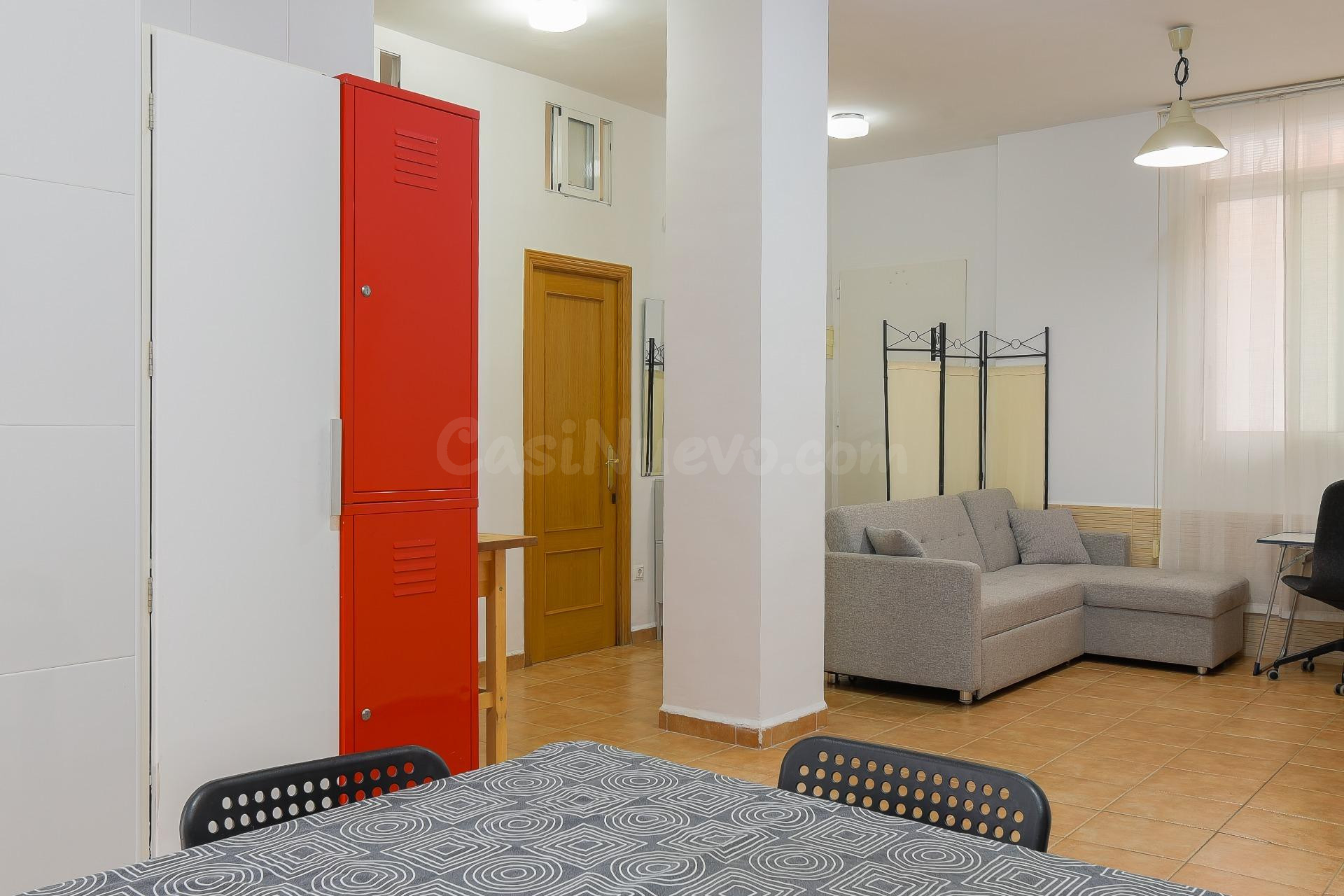 BAJO CON DISTRIBUCIÓN DE VIVIENDA Y PATIO EN GRAU DE VALENCI - foto 4