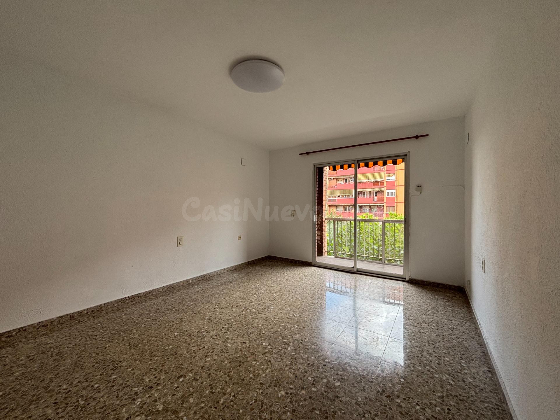 Impecable vivienda de 4 habitaciones en la zona estratégica  - foto 4