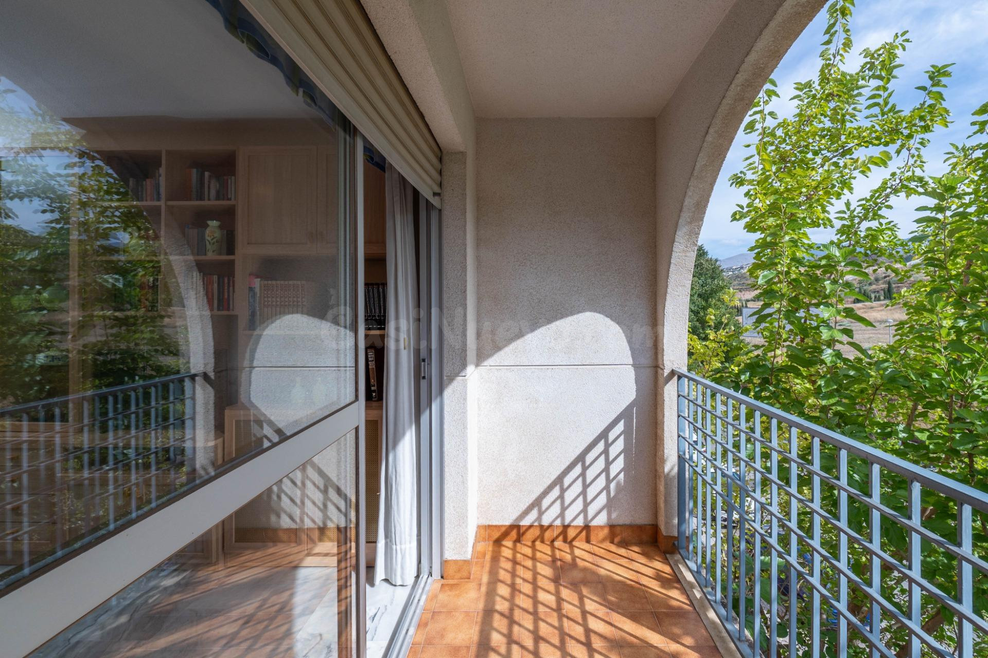 PISO DE 3 DORMITORIOS 2 BAÑOS CON PISCINA, GARAJE Y TERRAZA CON VISTAS DESPEJADAS EN PARQUE NUEVA GRANADA