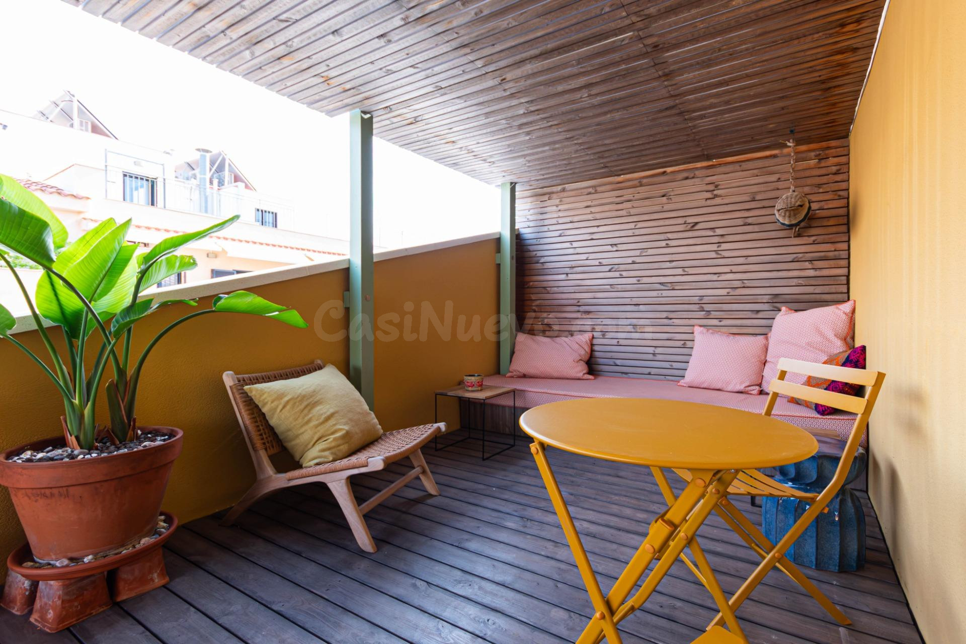 Exclusivo Ático reformado con amplia terraza en el Corazón d - foto 5