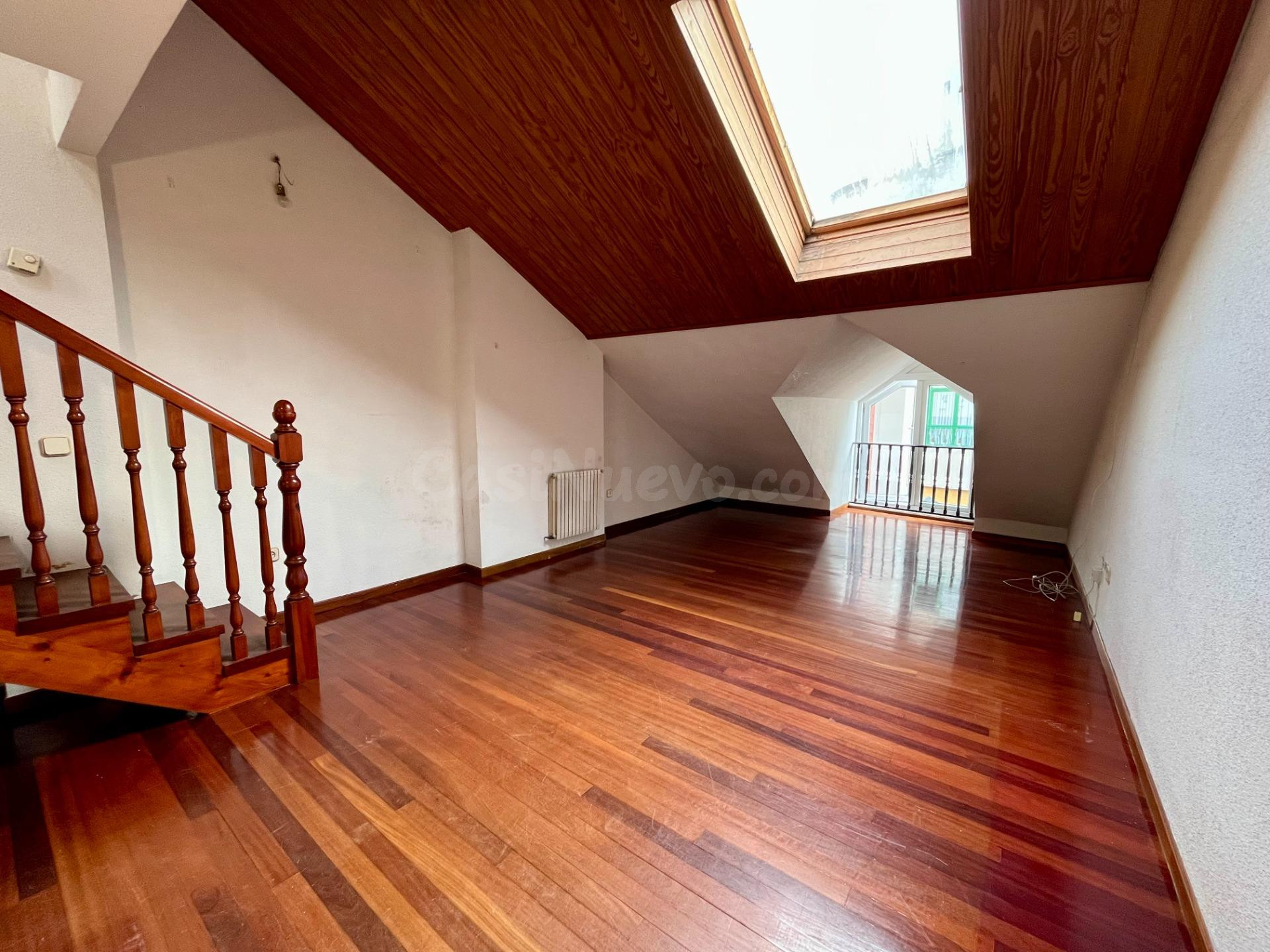 DÚPLEX EN VENTA EN PLENO CENTRO DE SANTANDER – CALLE ISABEL  - foto 2
